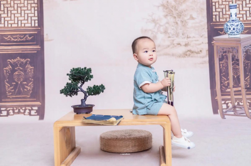 辽宁宝宝几个月笑出声